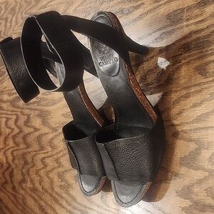 Vince Camuto heels size 8